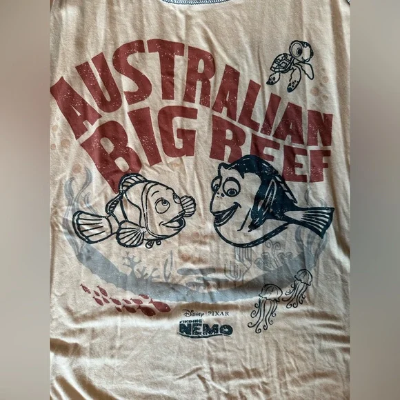 Hot Topic Finding Nemo & Dory Australian Big Reef Tank Top - Picture 2 of 6